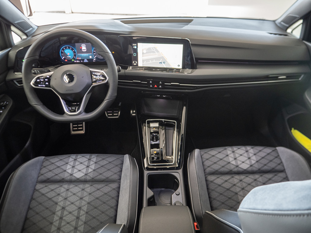 Golf VIII