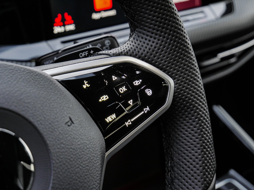Golf VIII