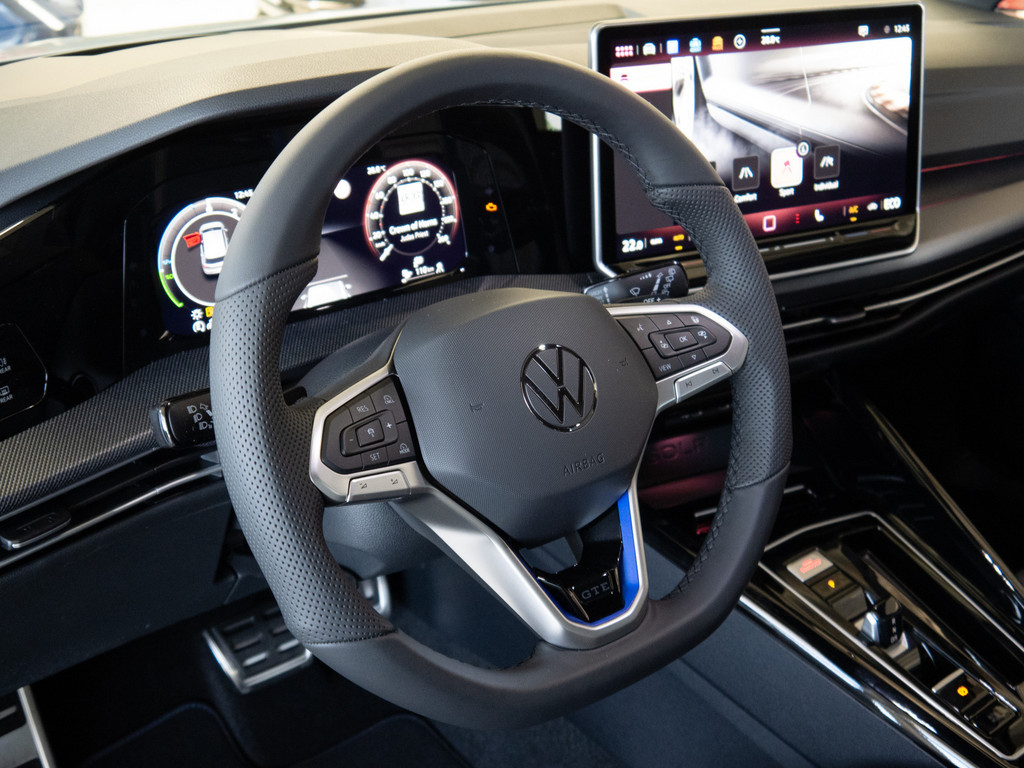 Golf VIII
