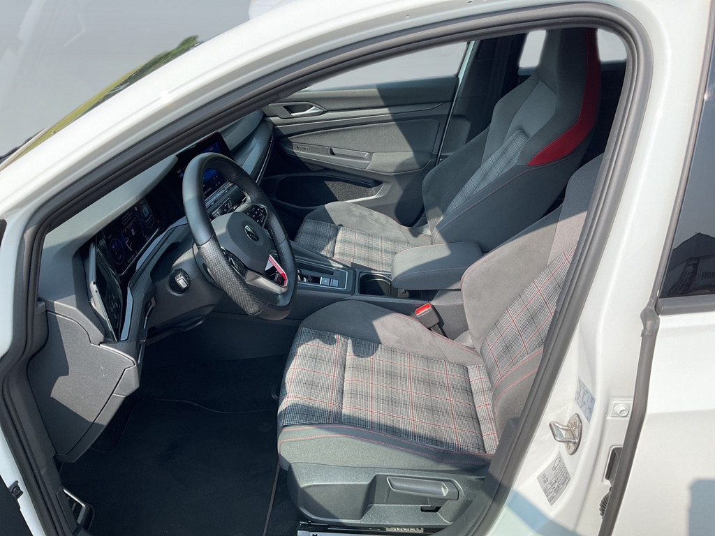 Golf VIII