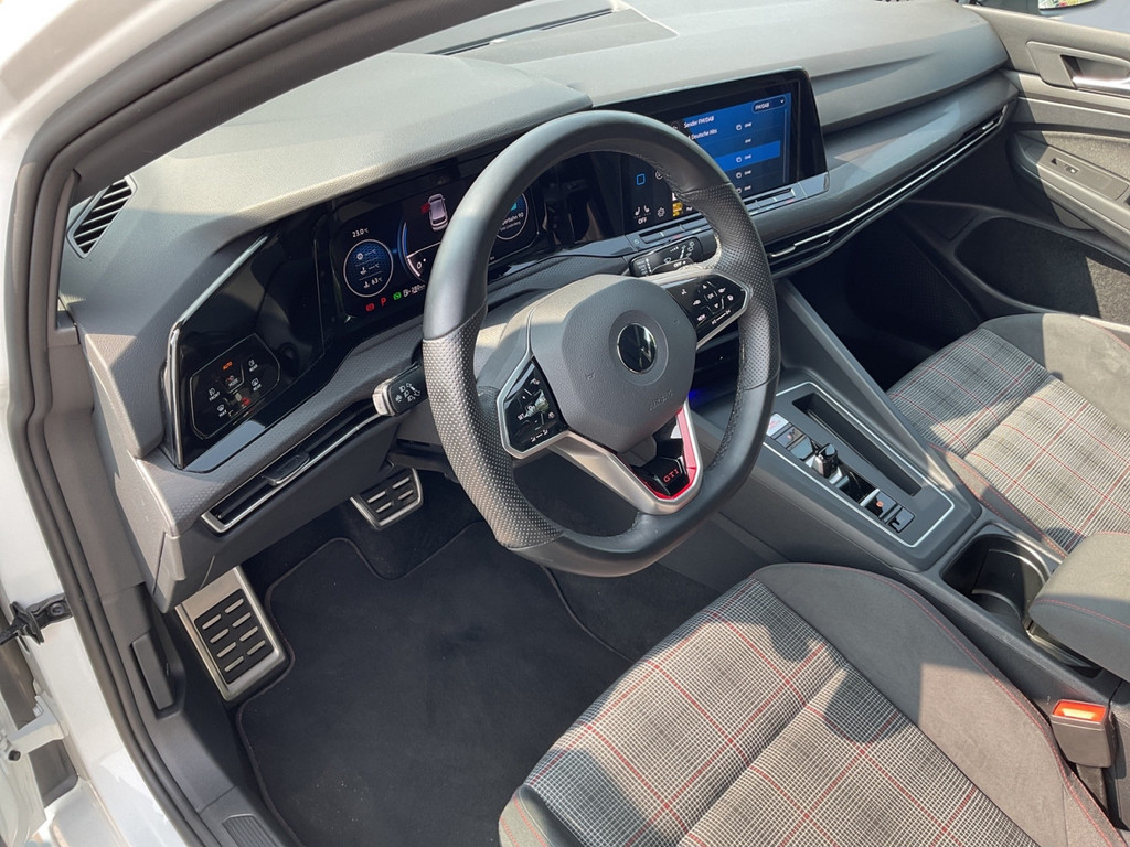 Golf VIII