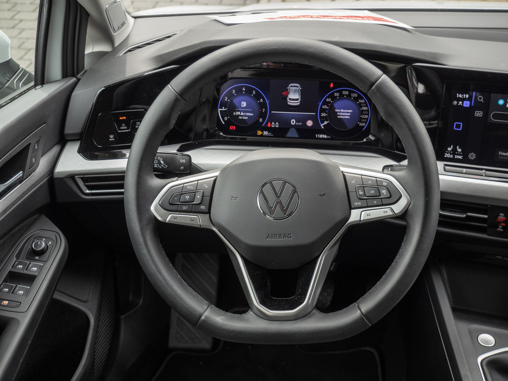 Golf VIII