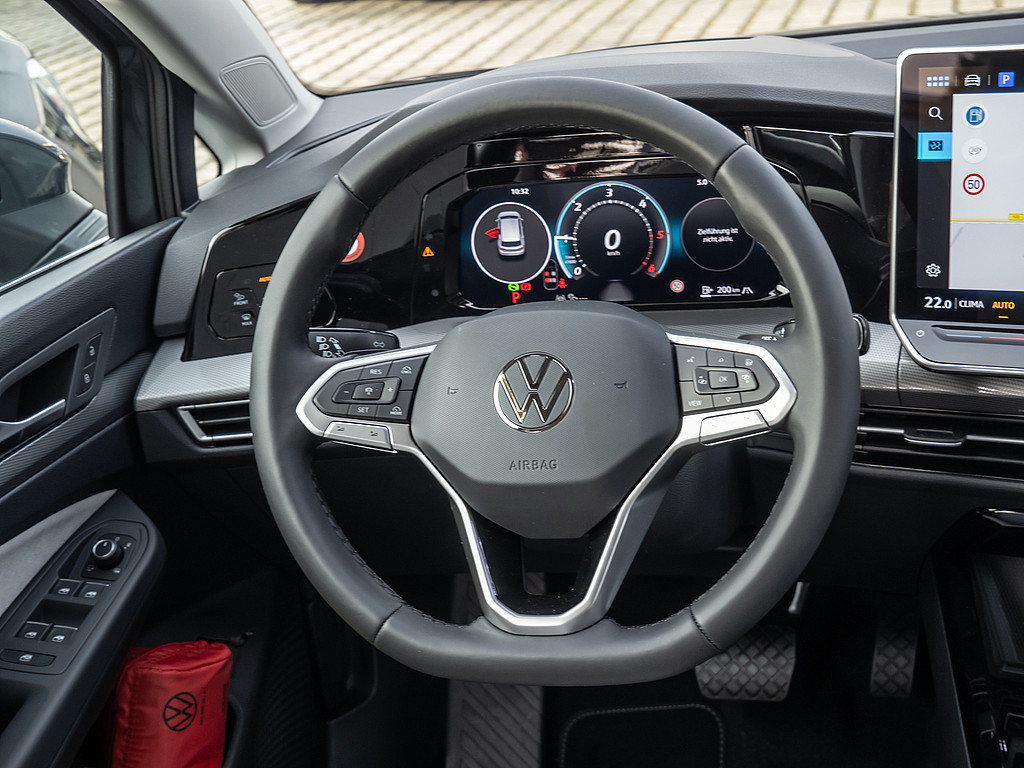 Golf VIII