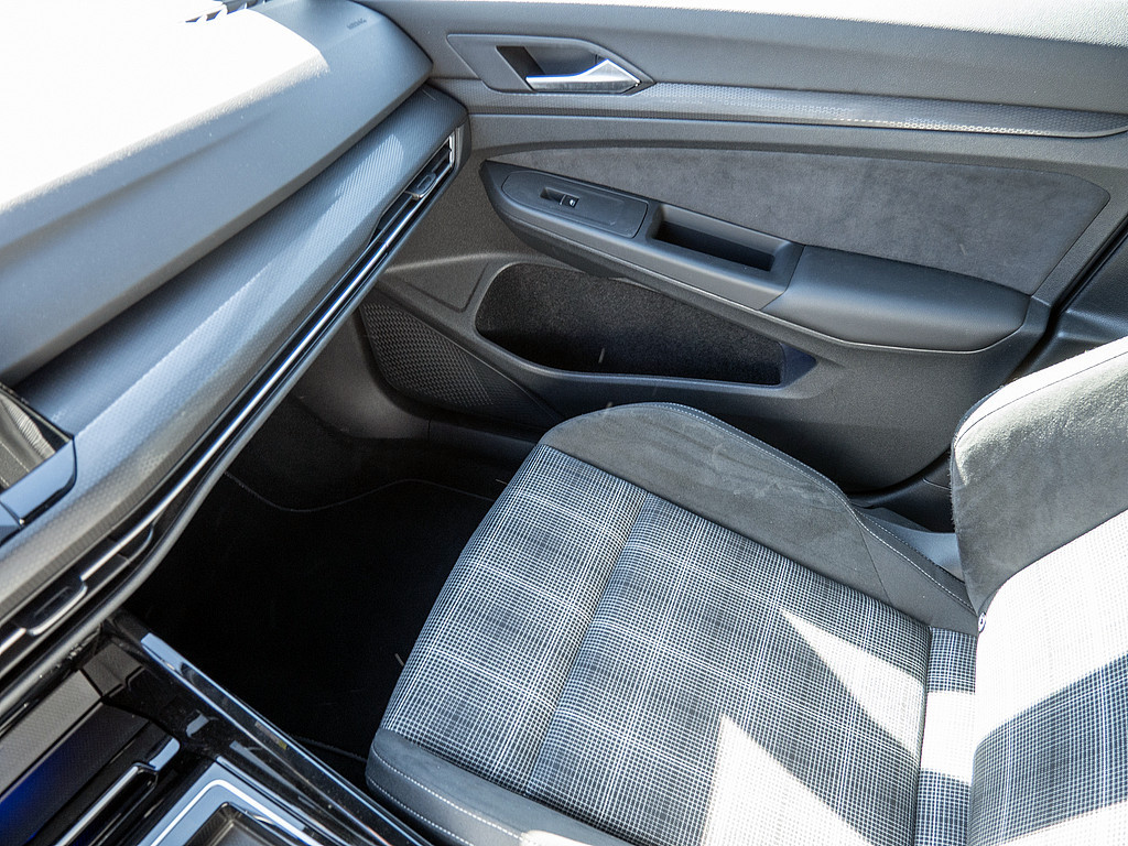 Golf VIII