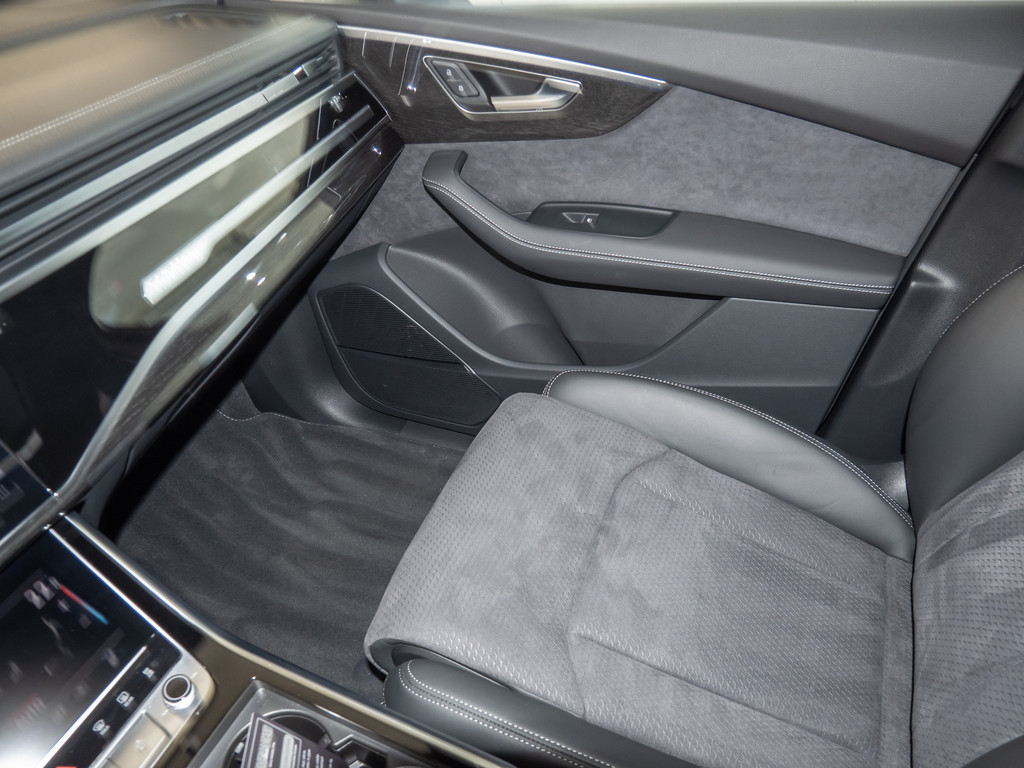 Q7