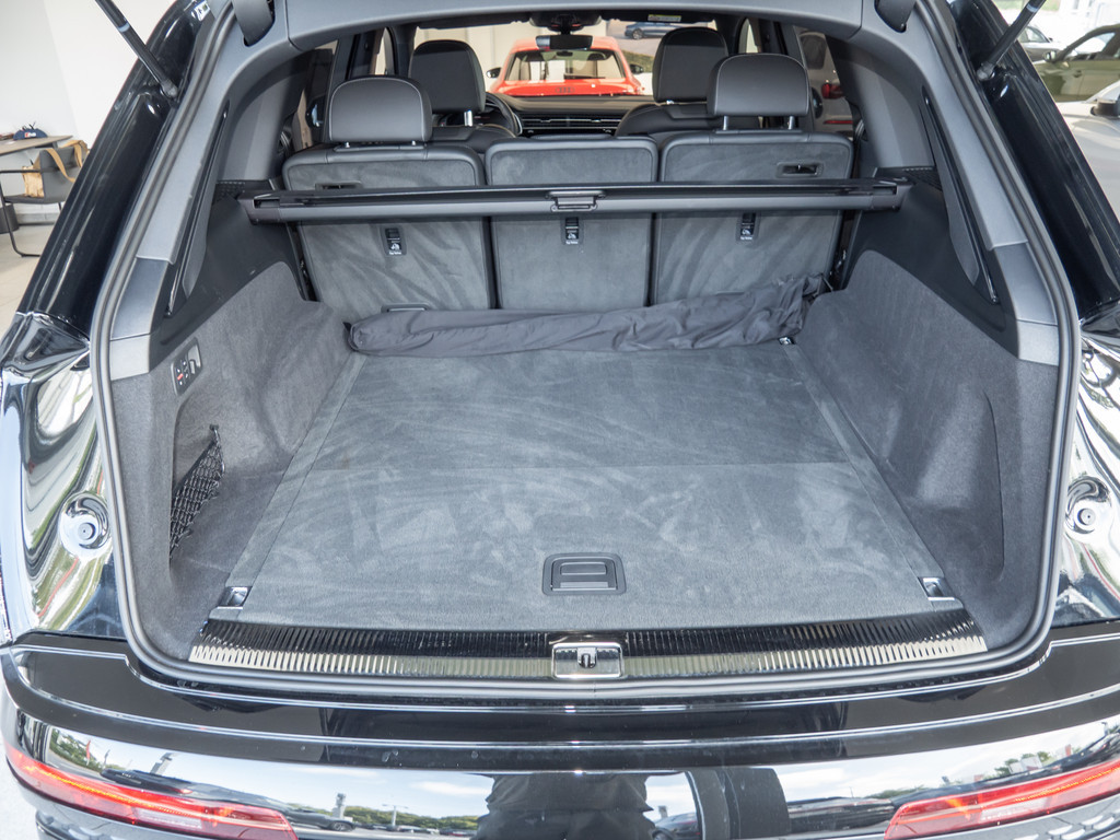 Q7