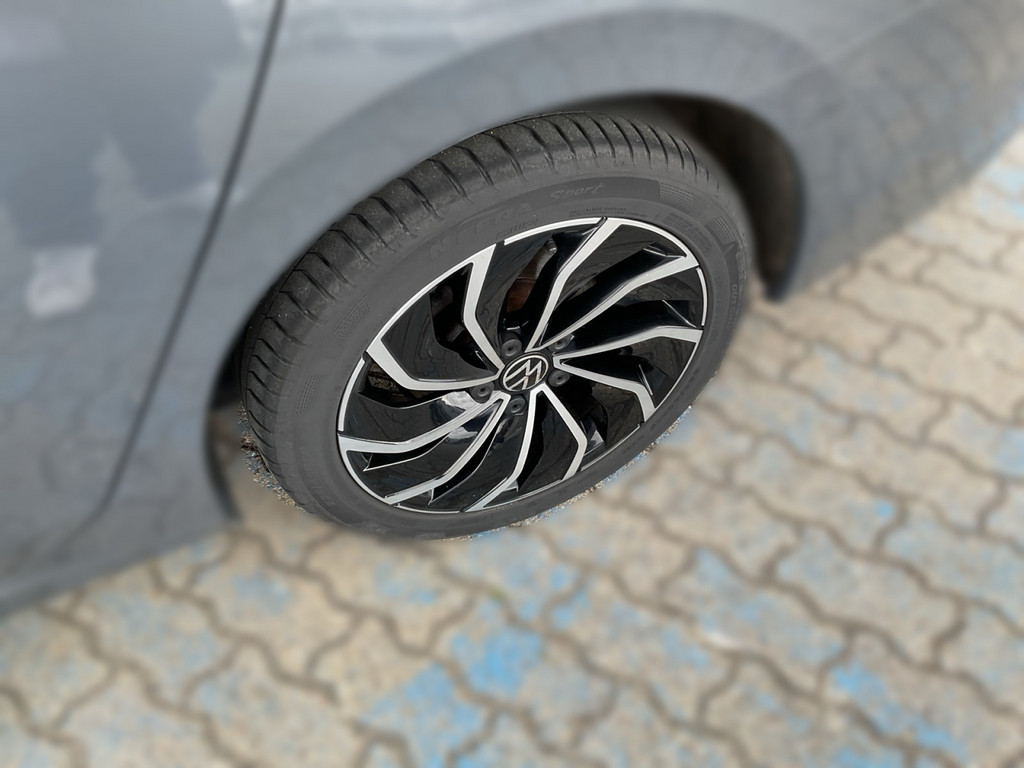 Golf VIII