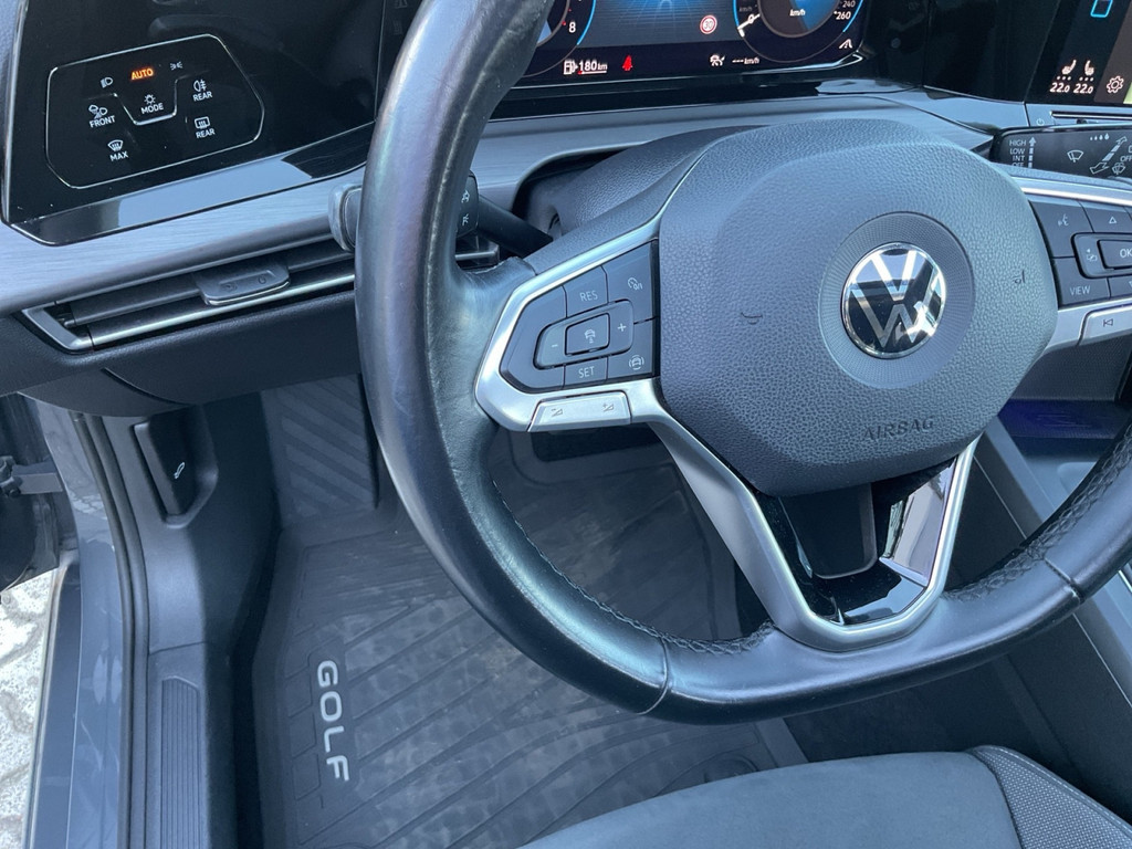 Golf VIII