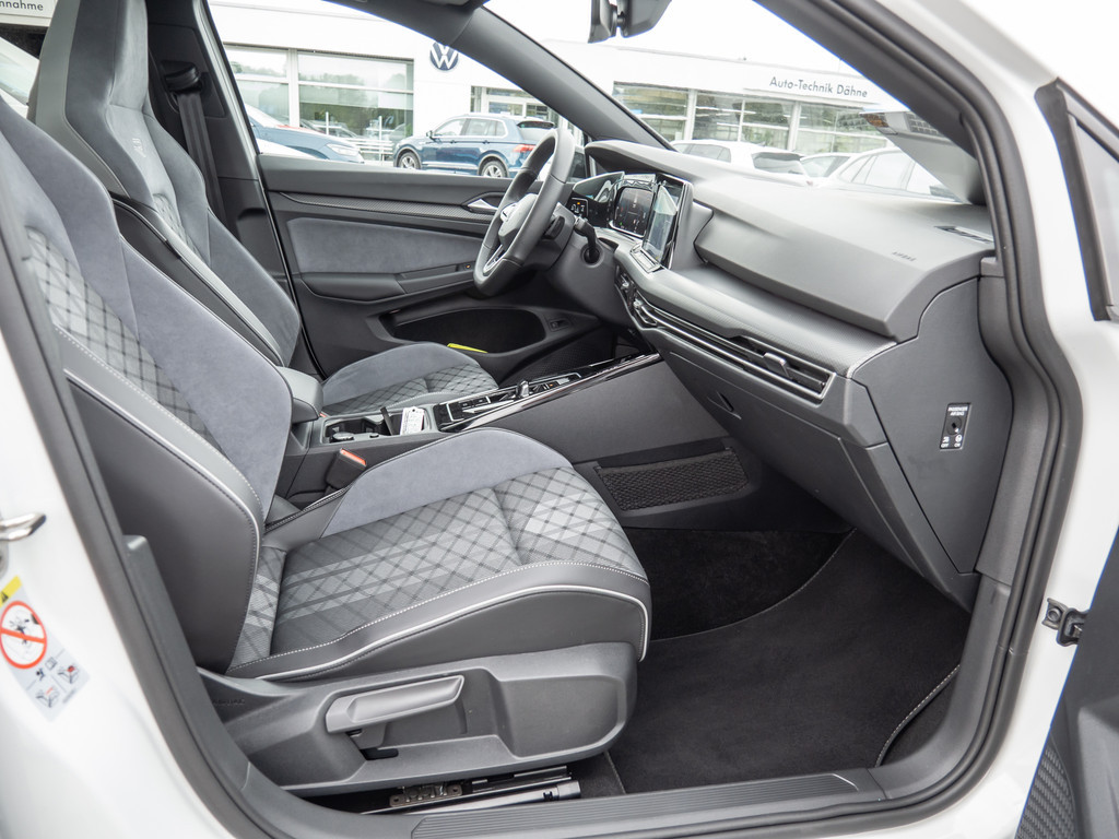Golf VIII