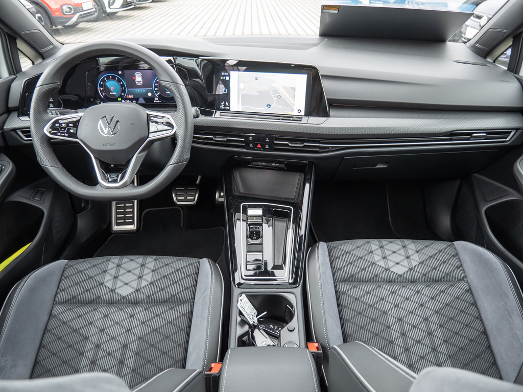 Golf VIII