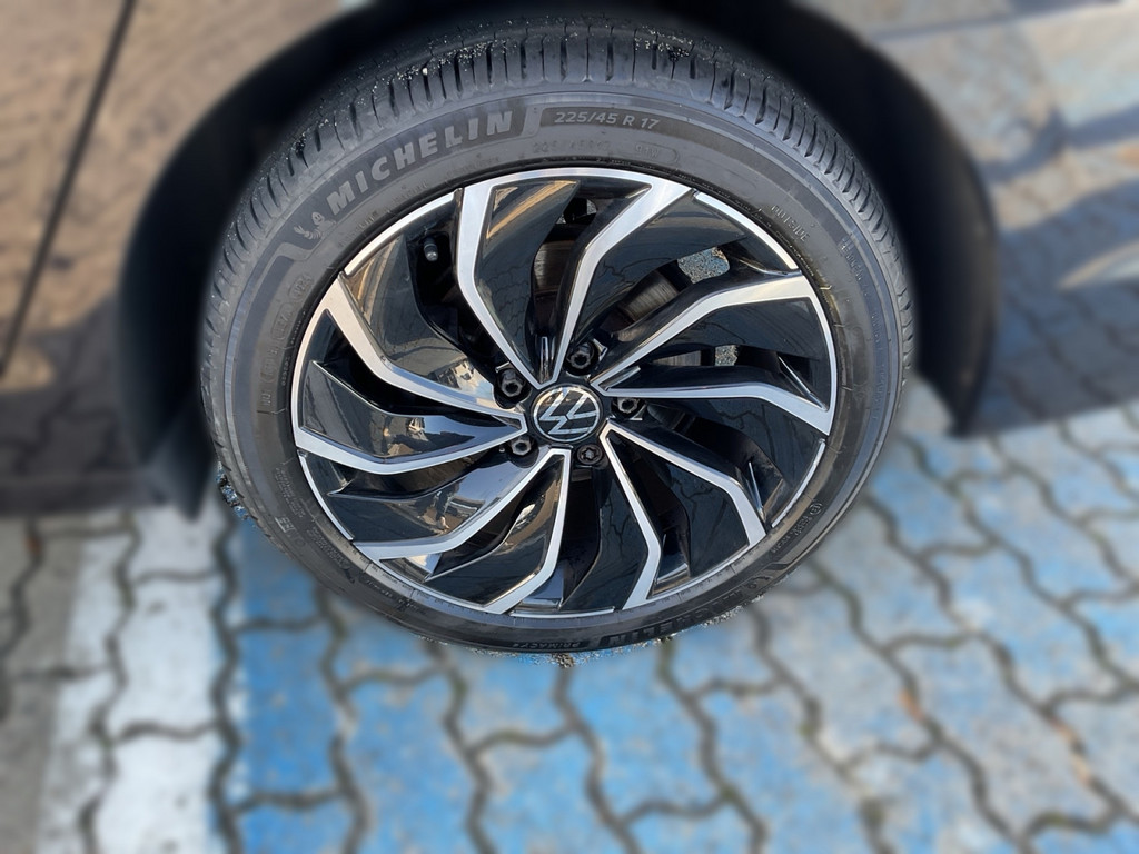 Golf VIII